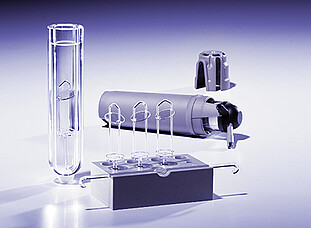 微波辅助氧燃烧是一种创新性的样品制备方法,适用于所有种类的可燃固体,如木材、纸张、煤炭、食品或聚合物。 微波辅助氧燃烧是一种创新性的样品制备方法,适用于所有种类的可燃固体,如木材、纸张、煤炭、食品或聚合物。